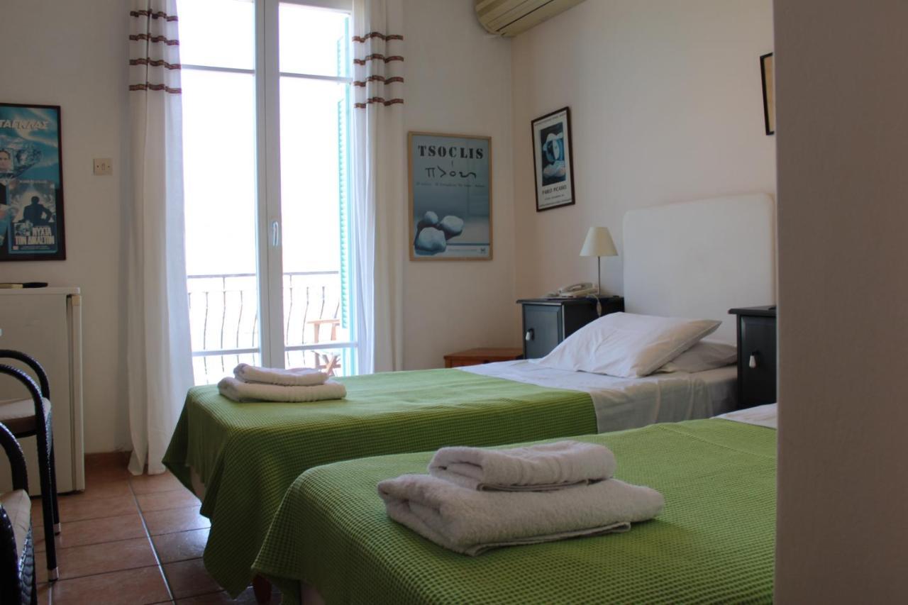 Blue Dolphin Hotel Баци Екстериор снимка