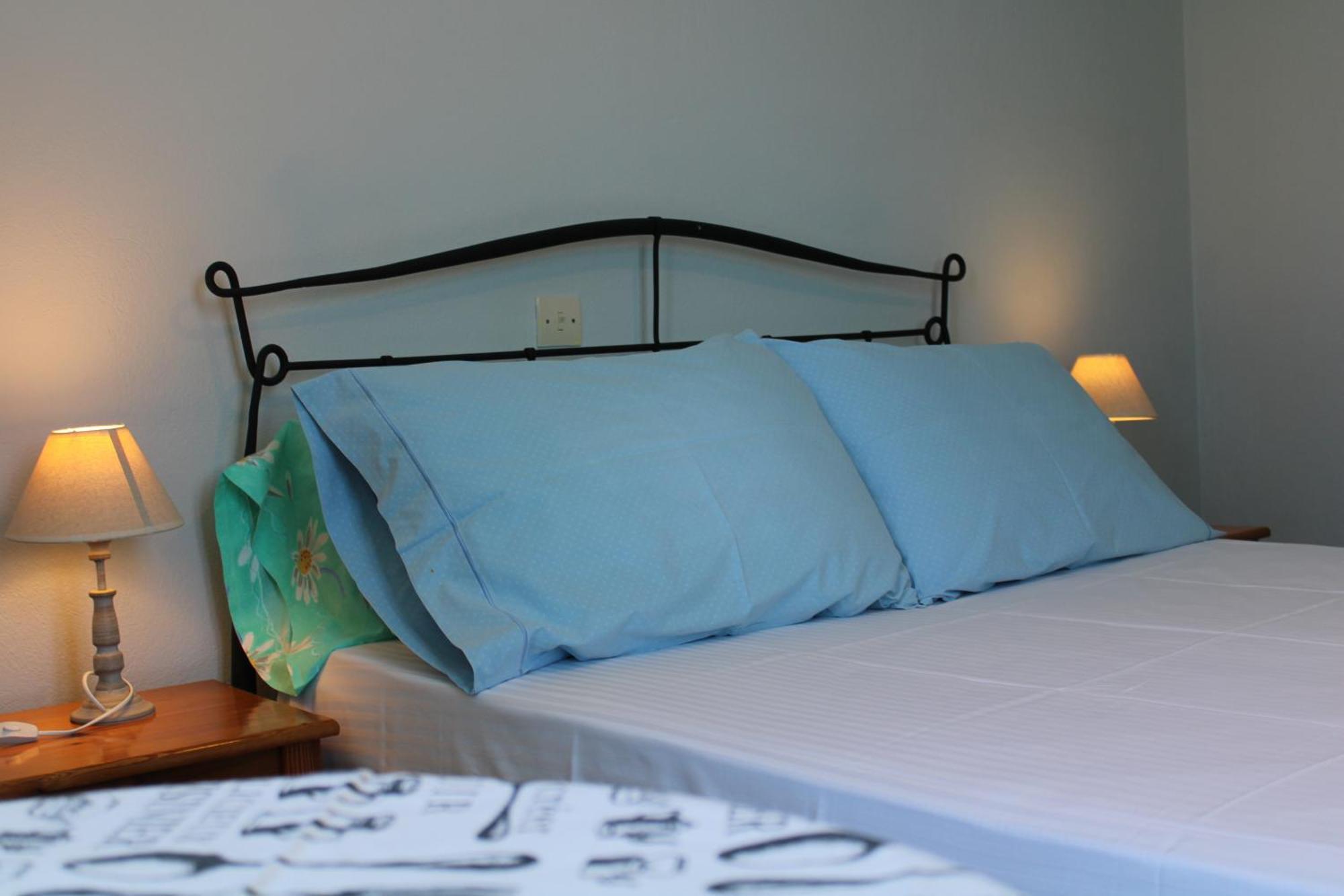 Blue Dolphin Hotel Баци Екстериор снимка